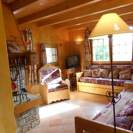 La Ferme Des Favrays Apartment